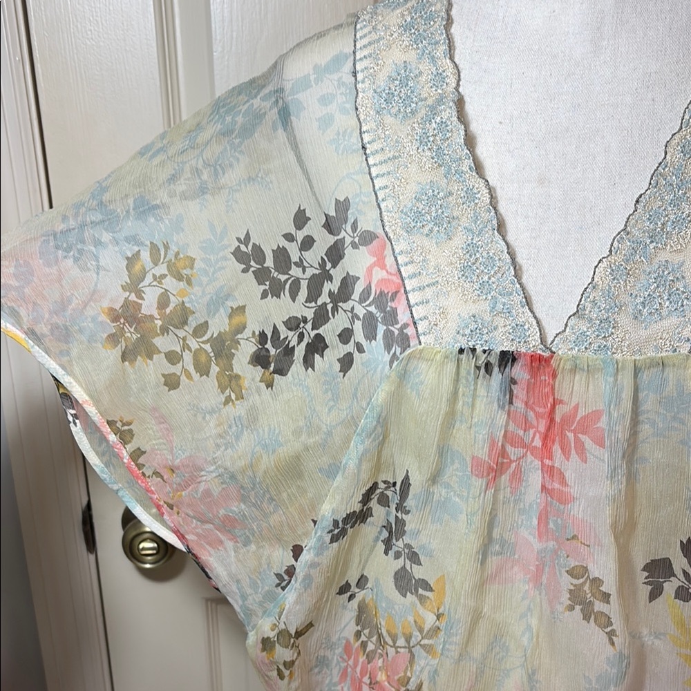 Paul & Joe Boho Silk Chiffon Floral Short Sleeve Blouse size L - Picture 4 of 11